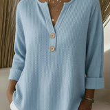 Lucia | Camiseta Henley Texturizada con Botones
